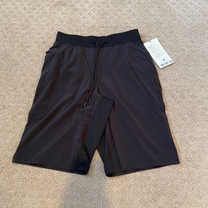 SOLD NWT T.H.E Short 11” lined size small